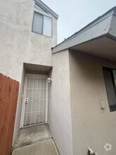 Building Photo - 2721-2725 W Mission Ct