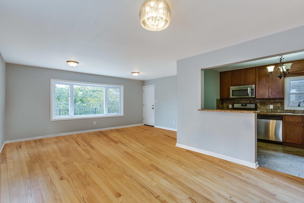 Primary Photo - 45 Bayside Terrace