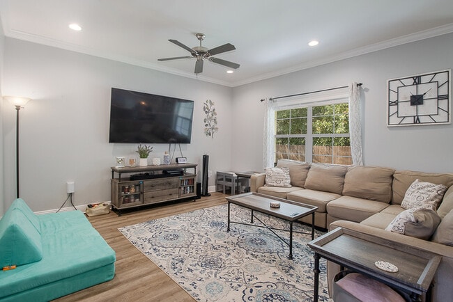 Foto del edificio - 14289 Tori Dawn Ct