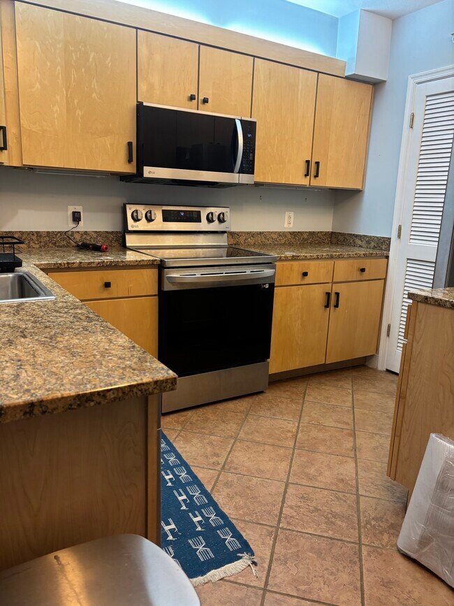 Foto del edificio - 616 E St NW