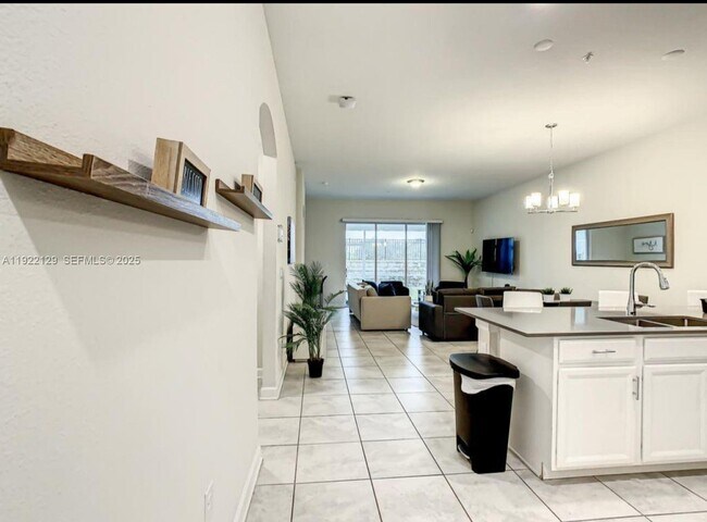 Foto del edificio - 653 Ocean Course Ave