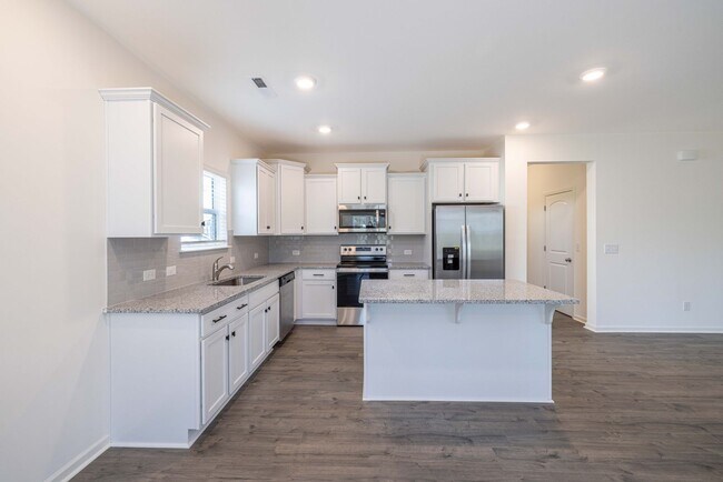 Building Photo - 724 Scotch Meadows Loop