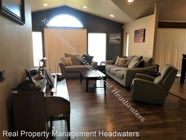 Building Photo - 4 br, 3 bath House - 1942 Harvest Loop