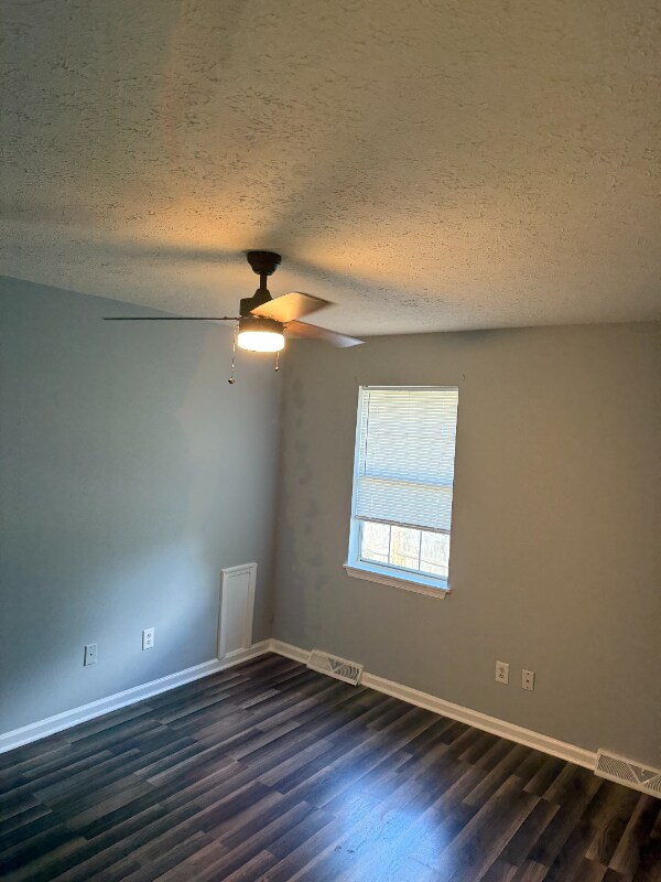 Foto del edificio - 22 Fonda Dr