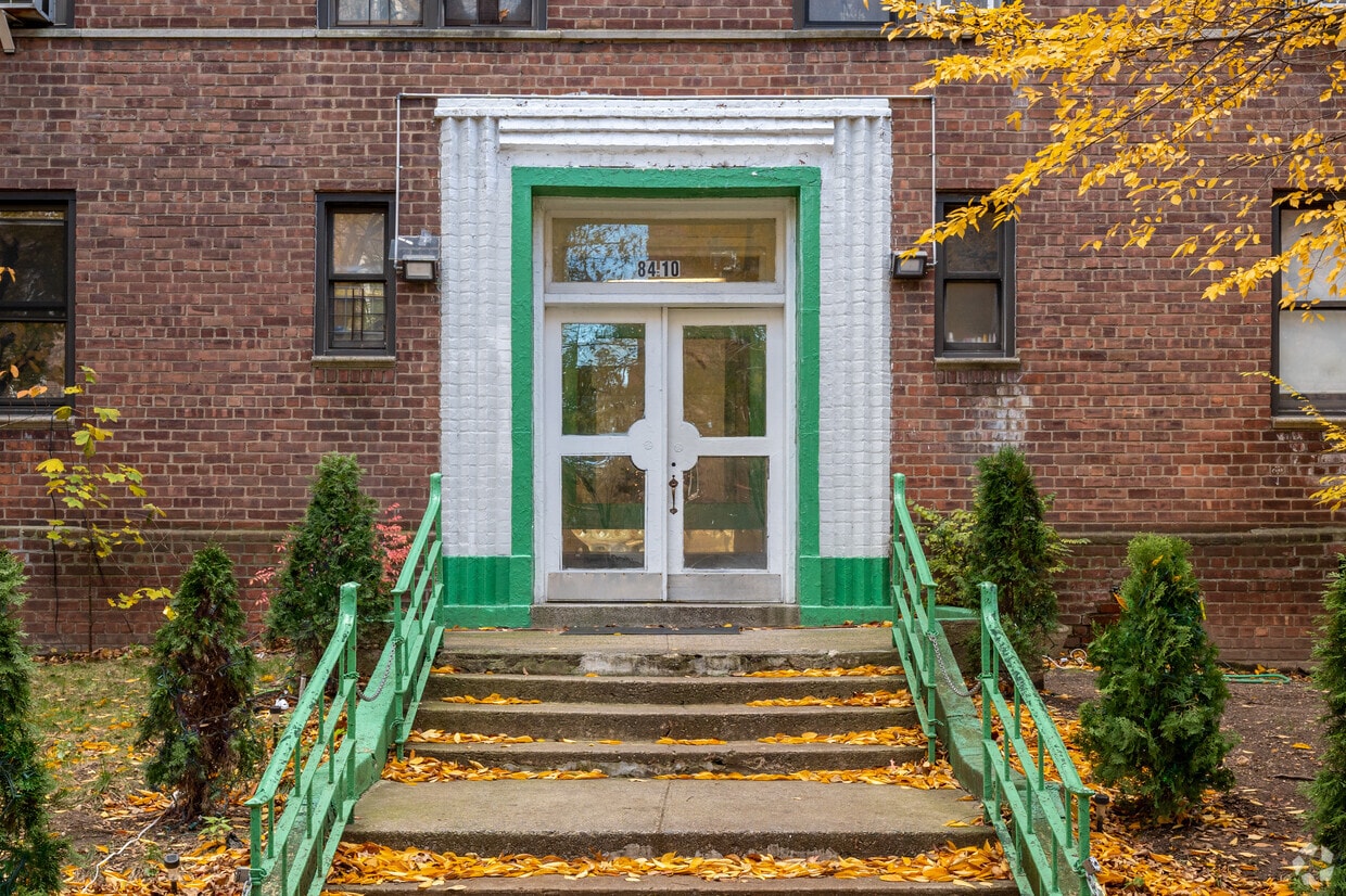 Building Photo - 8410 34th Ave