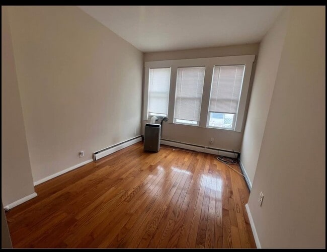 Building Photo - 1413 43rd St