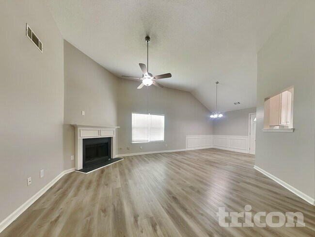 Foto del edificio - 4615 Derby Loop