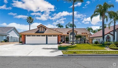 Building Photo - 1514 Evergreen Dr