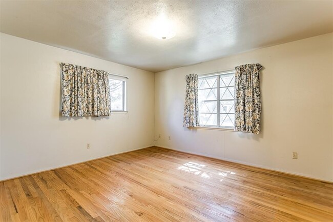 Building Photo - 716 Williams Way