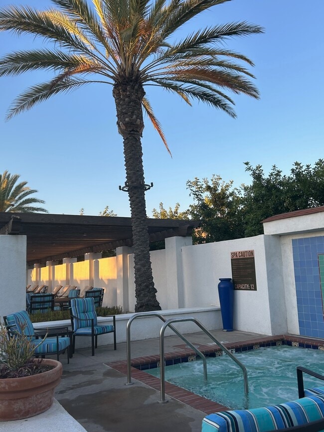 Foto del edificio - 834 Plum Way