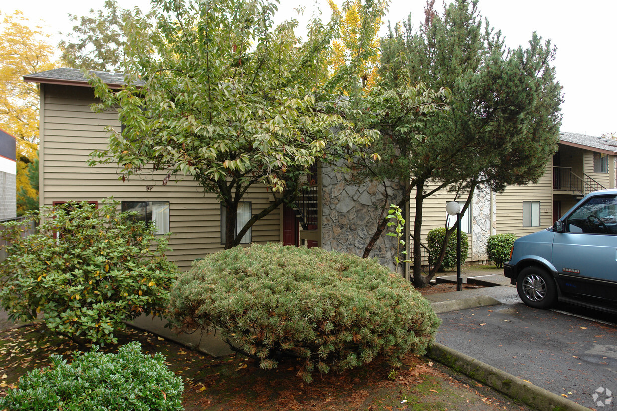 Foto del edificio - The Valley Woods Apartments