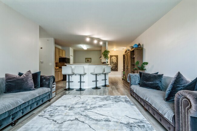Foto del edificio - 250 Rosehall Dr