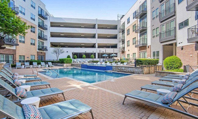 Building Photo - The Flats at Palisades