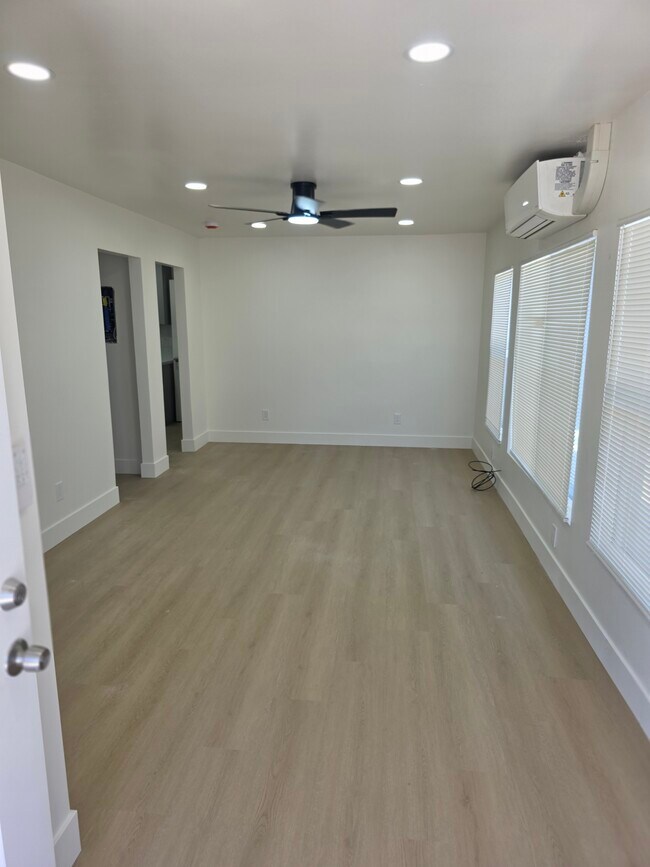 Foto del edificio - 424 B St
