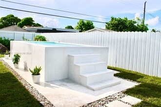 Building Photo - 15100 Polk St