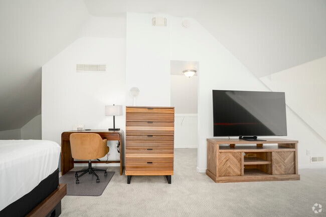 Dormitorio principal - The Derrick House - All Utilities Included