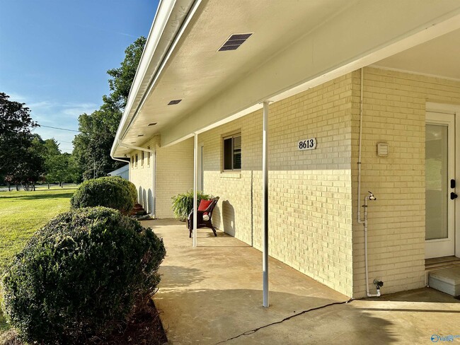 Building Photo - 8613 Camille Dr SE