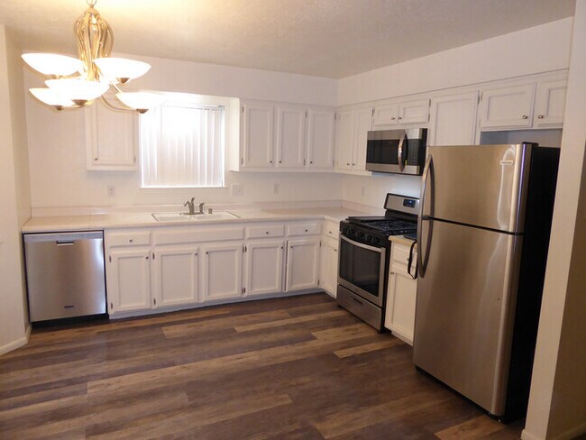 Building Photo - SCHEDULE YOUR SHOWING TODAY