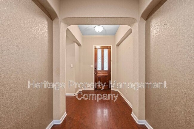 Foto del edificio - 141 Springtree Gate