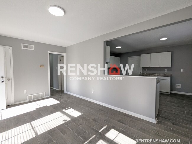 Building Photo - Upgraded Whitehaven Property - All Brand New!