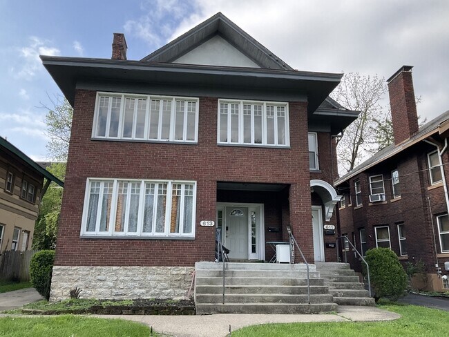 Foto del edificio - 611 E Mitchell Ave