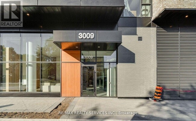 Building Photo - 3009 Novar Rd