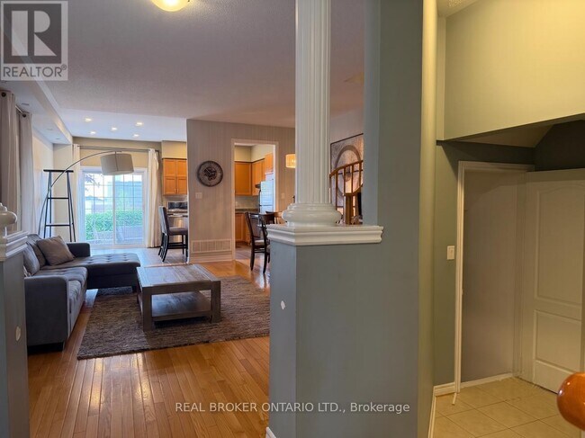 Building Photo - 3516 Bala Dr