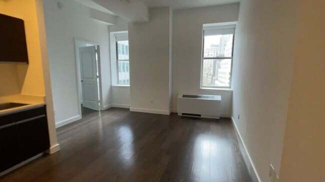 Building Photo - 111 John St