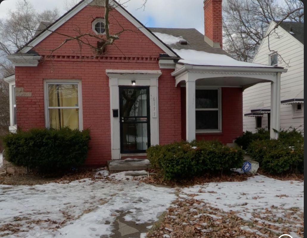 Foto principal - 6177 Hereford St