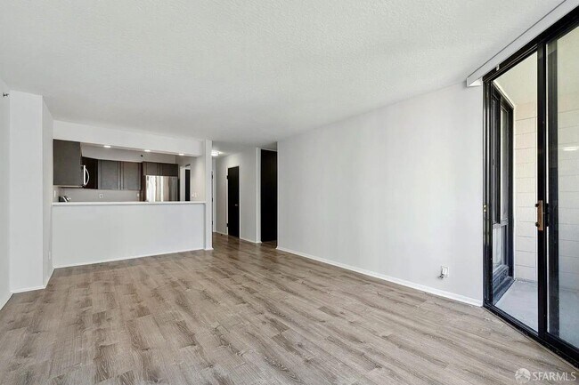 Foto del edificio - 900 Bush St