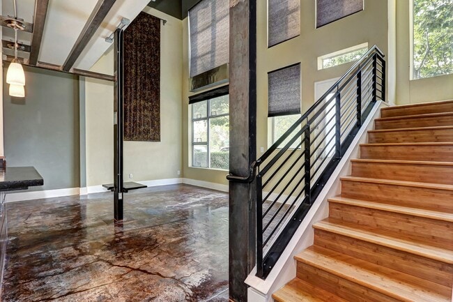 Photo - 370 C St Apartment