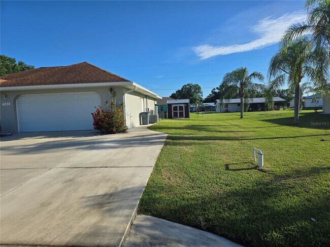 Foto del edificio - 7182 SW Bird Rd