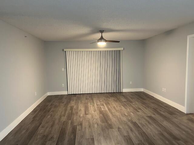 Foto del edificio - 1100 Crestwood Ct S
