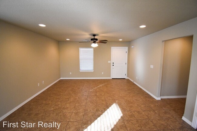 Building Photo - 3 br, 2 bath House - 851 Bonnie Scotland
