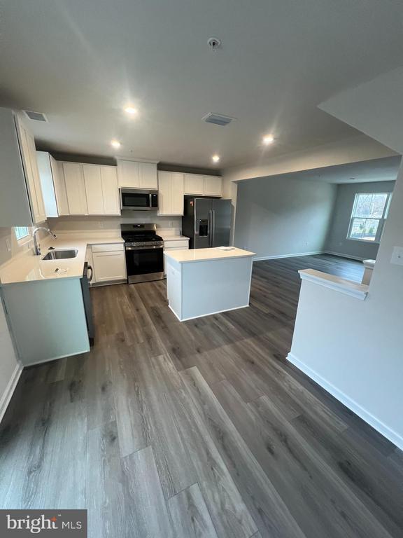 Foto del edificio - 1180 W Walnut Rd