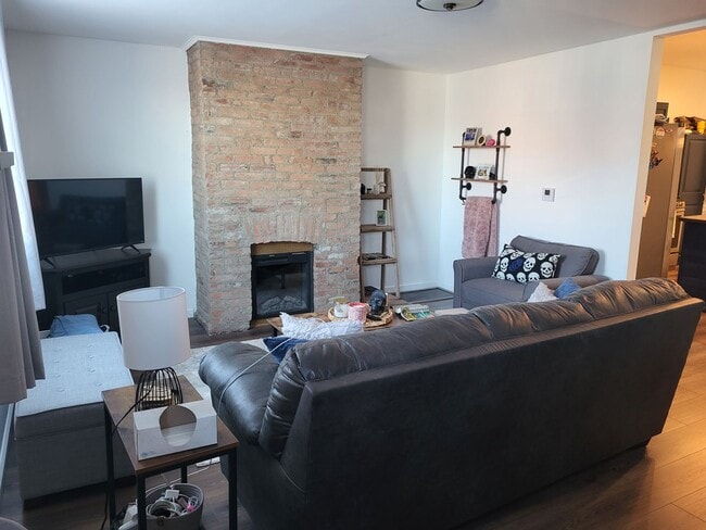 Photo - 11 Maytide St Apartment