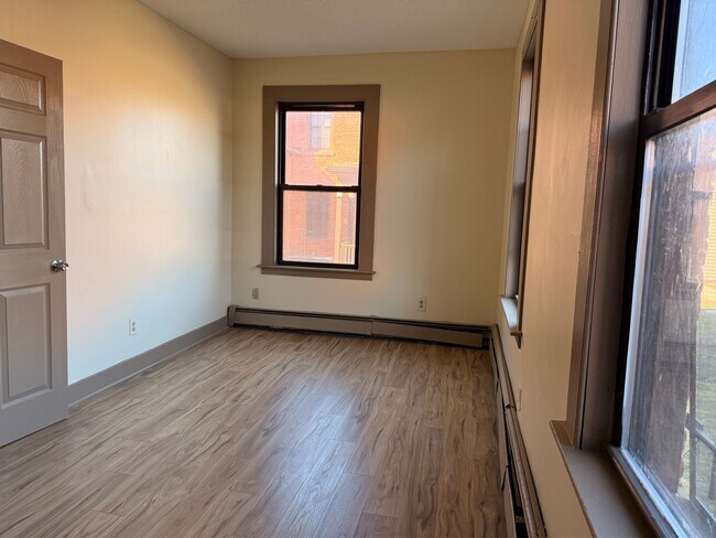 Foto del edificio - 44 Alden St