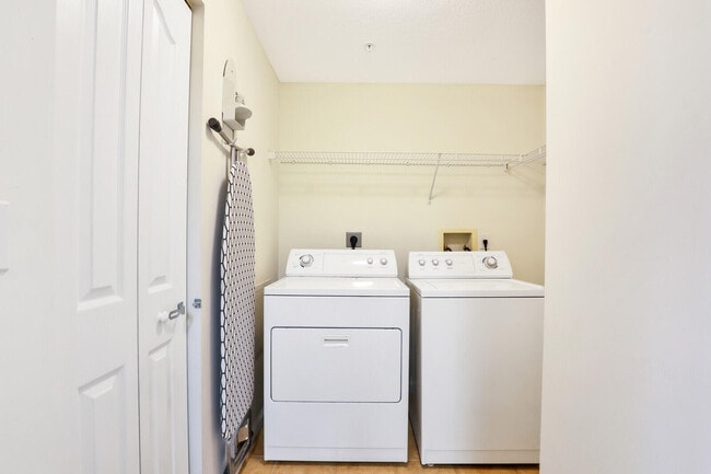 Building Photo - 276 Murcia Dr