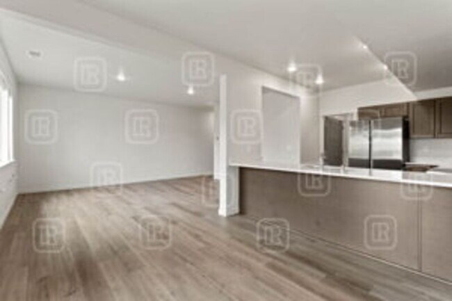 Building Photo - 209 S Grady Ln