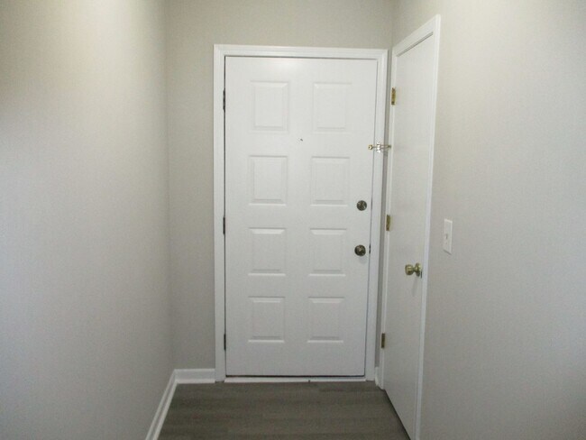Foto del edificio - Main Level Condo For Rent in Kernersville