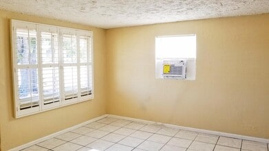 Building Photo - 2176 Highland Ave
