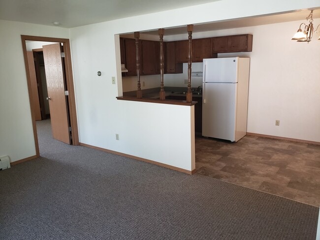 Building Photo - 1030-1034 S 6th St