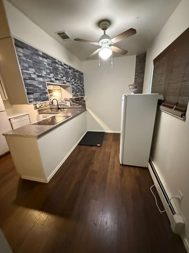 Foto del edificio - 1215 Darby St