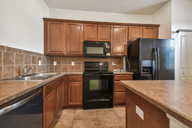 Foto del edificio - 1232 Canyon Oaks Dr
