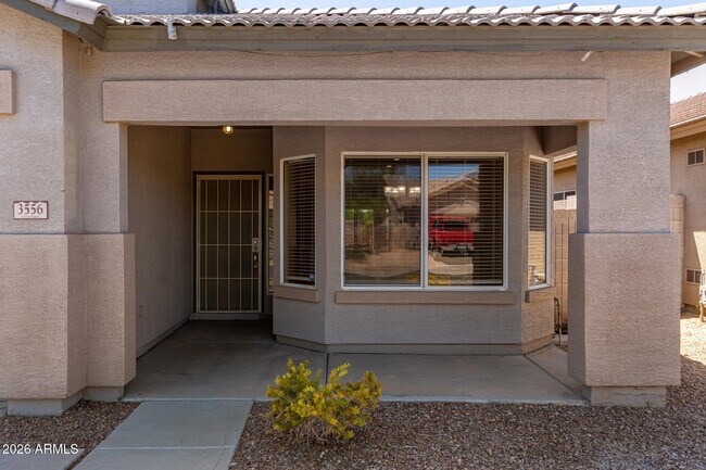 Foto del edificio - 3556 N 143rd Ln