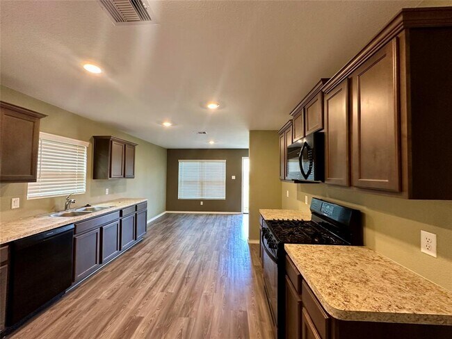 Building Photo - 1250 Blue Hazel Ct
