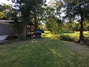 Building Photo - 505 Youpon Dr