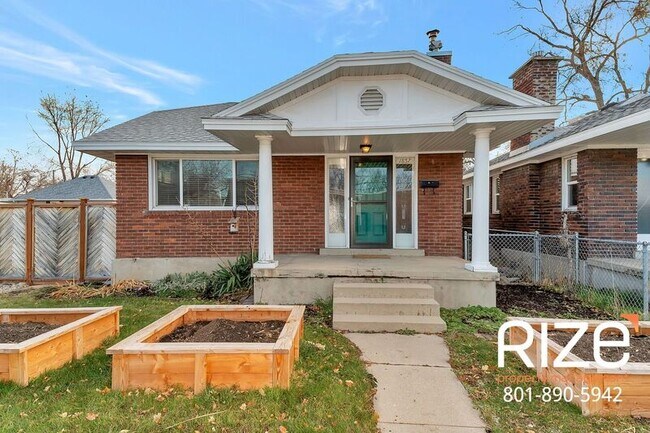 Building Photo - 1857 S 300 E
