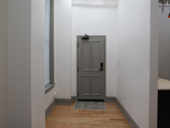 Foto del edificio - 1725 Elm St