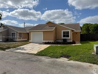 Building Photo - 920 SW 111th Ave
